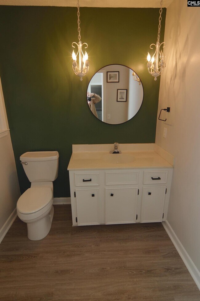 Building Photo - 123 Valley Springs Rd