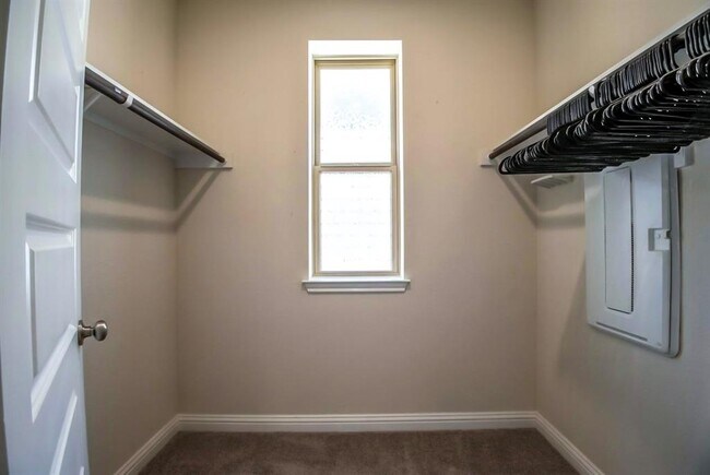 Building Photo - 8306 Mandela Bend