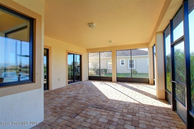 Building Photo - 3381 Thurloe Dr