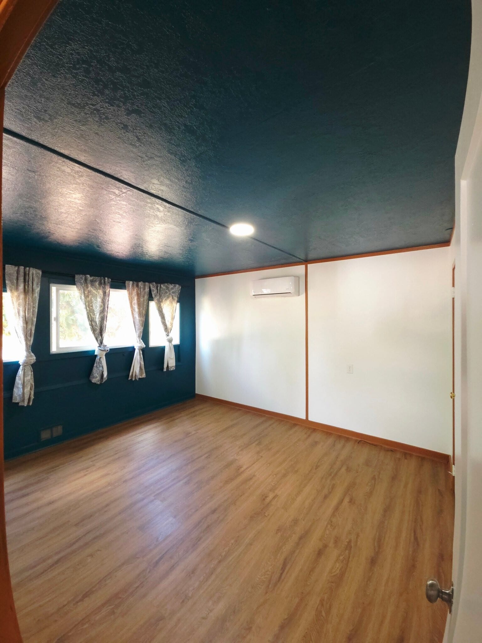 Building Photo - 8122 NE Wygant St