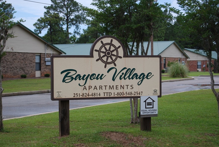 Bayou Village 8750 University Rd Bayou La Batre AL 36509 Apartment