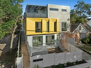 Building Photo - Three 3X3 stand alone townhomes in West Campus!