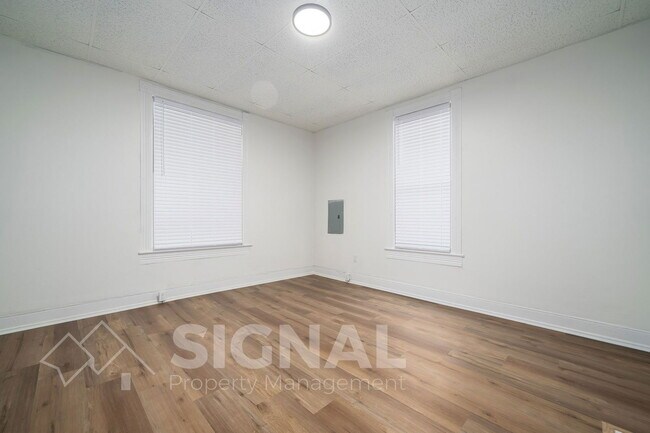 Building Photo - 4808 2nd Ave N