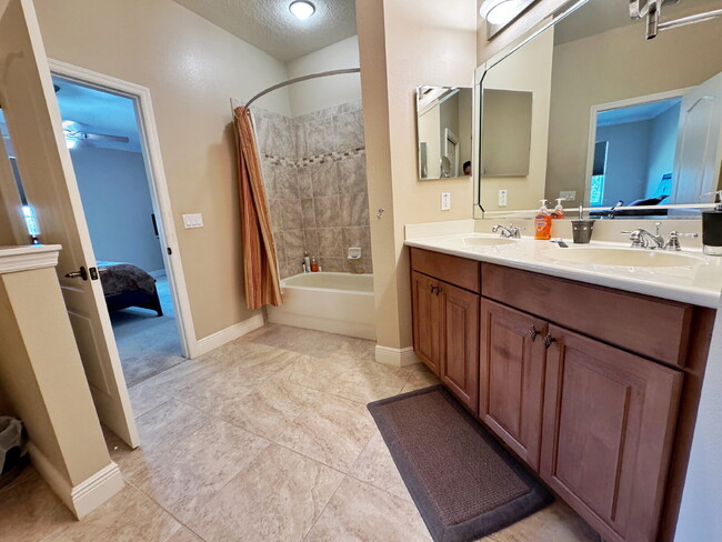 Building Photo - Furnished Tidelands Estates Townhome, Palm...