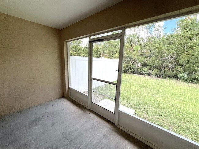 Building Photo - 59 Pine Haven Dr