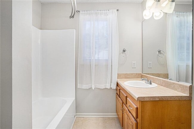 Building Photo - 1414 N Hampton Dr