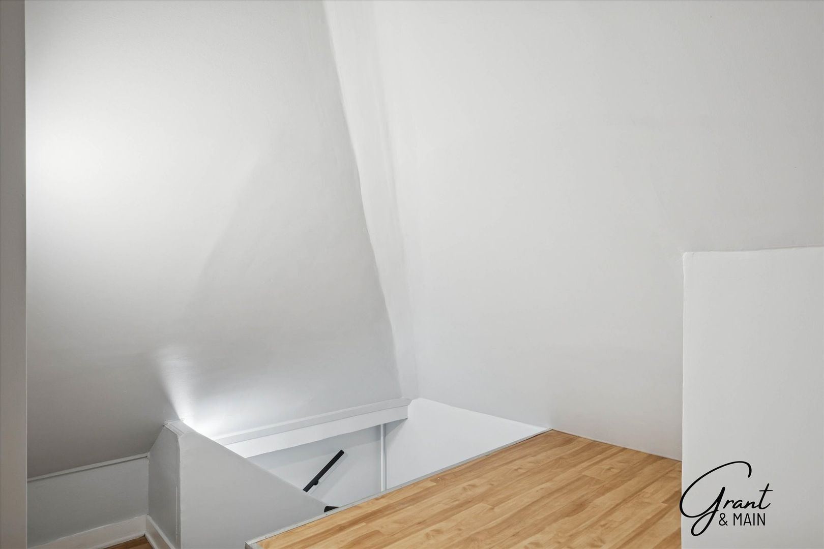 Building Photo - 1613 Virginia Park St