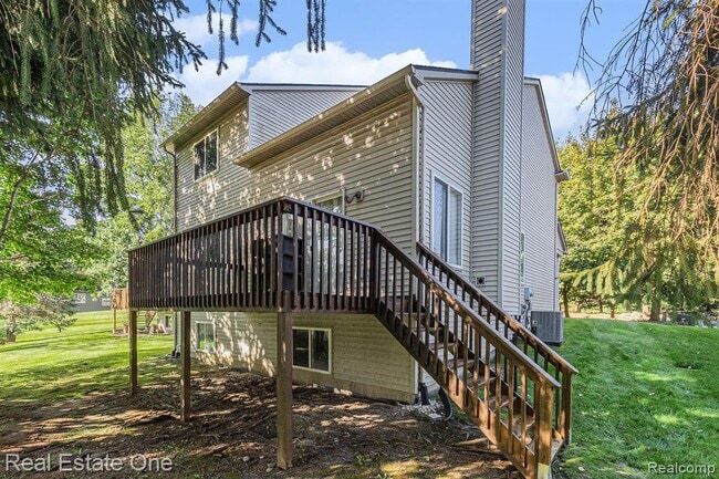 Building Photo - 2471 Woodcliff Trail