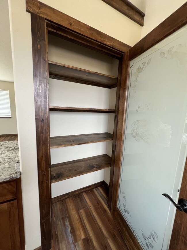 Building Photo - 5584 Windy Ridge Dr