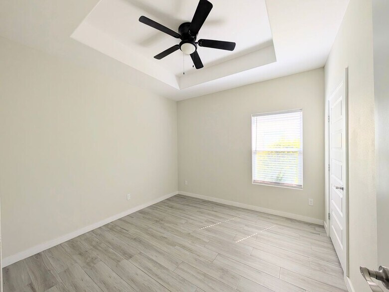 Building Photo - 1320 N McColl Rd