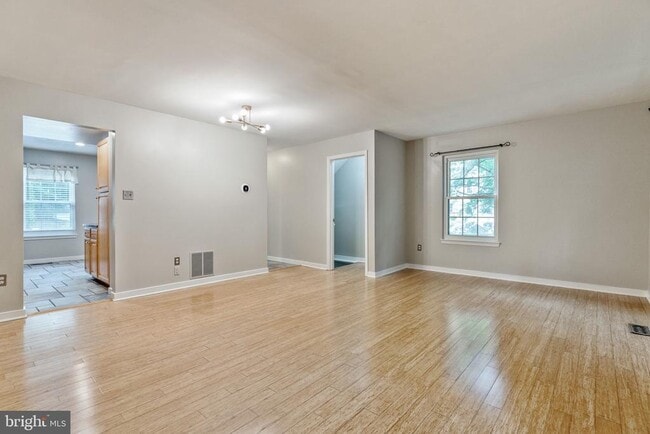 Building Photo - 6414 Old Scotts Ct
