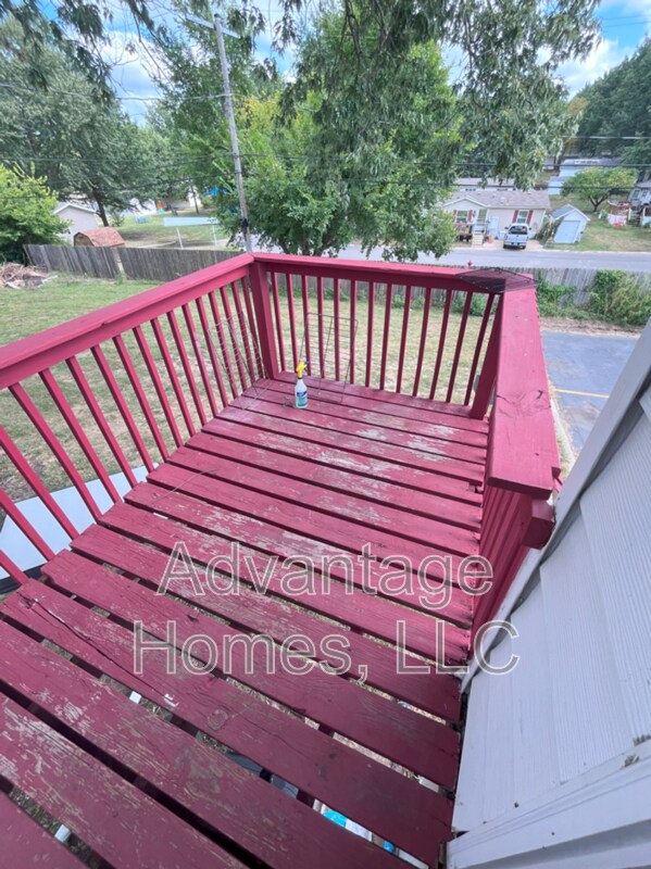 Building Photo - 1007 N Scott Ave
