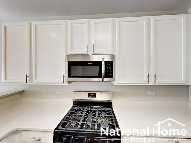 Building Photo - 3131 Falling Waters Ln