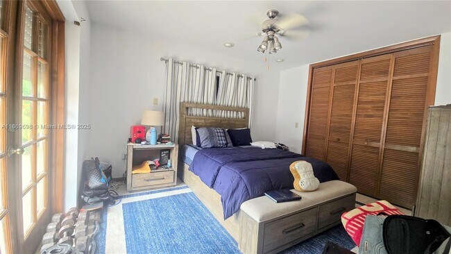 Building Photo - 15305 SW 74th Ct