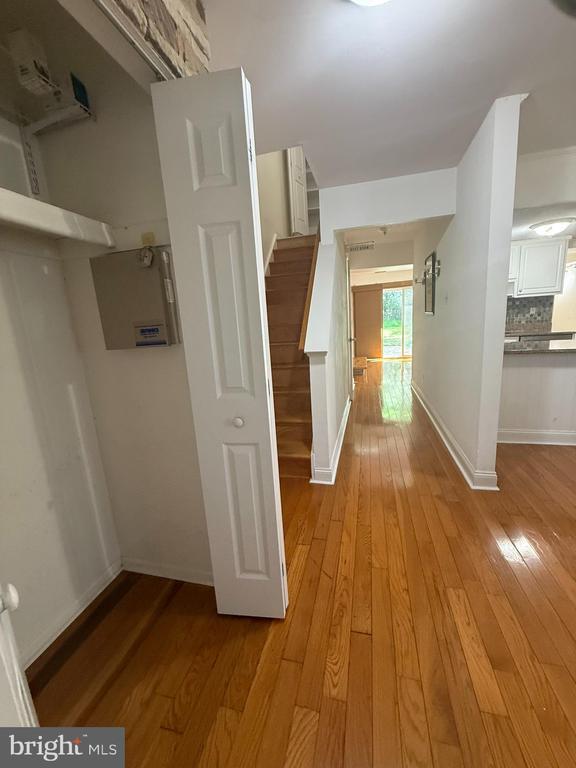 Building Photo - 1080 Pendleton Ct