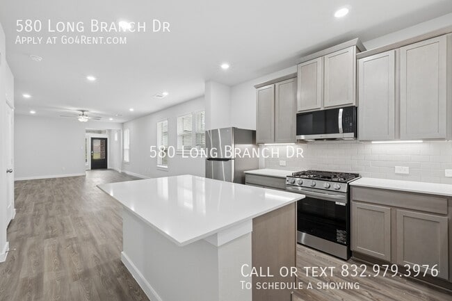 Building Photo - 580 Long Br Dr