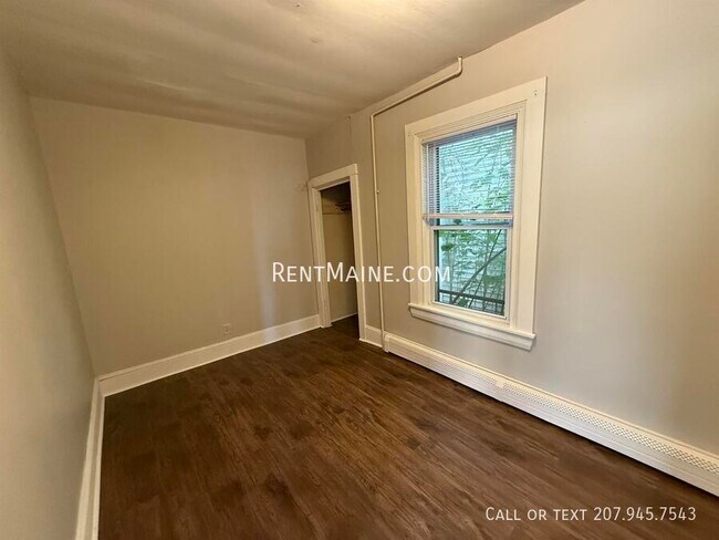 Building Photo - 600 S Main St