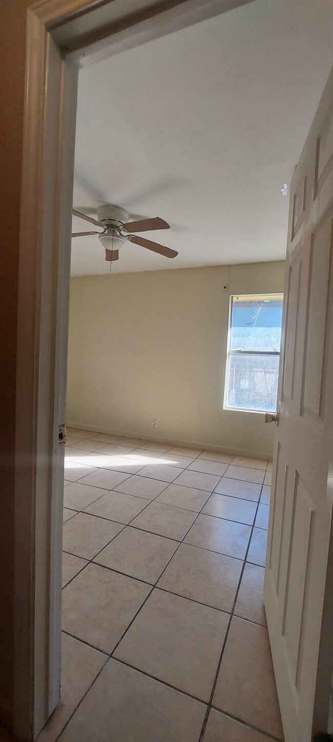 Building Photo - 207 Arco Iris Road