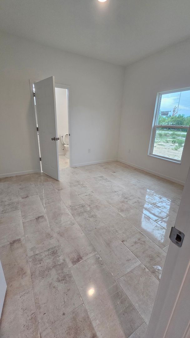 Building Photo - ASK ME ABOUT FREE RENT!!-BRAND NEW TWO BED...