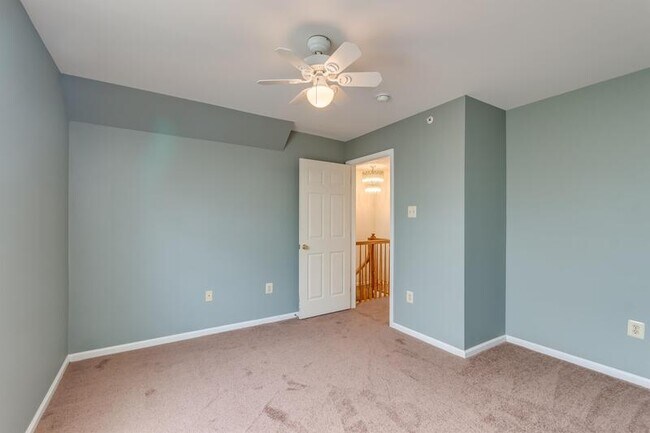 Building Photo - 5806 Riverfront Dr