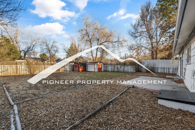 Building Photo - Stylishly Renovated Home with Enclosed Fence, AC and 1 Car Garage