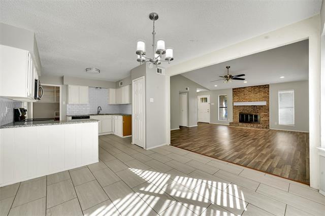 Building Photo - 3113 Peachtree Ln