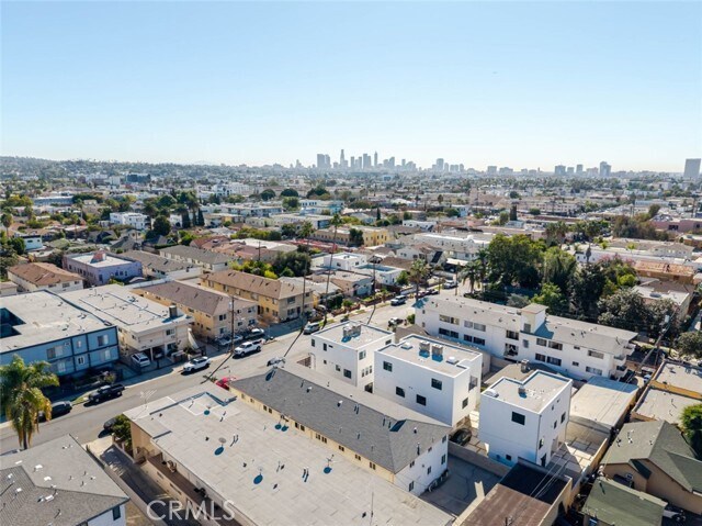 Building Photo - 1217 N Kingsley Dr