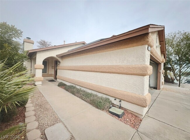 Building Photo - 525 Tabony Ave