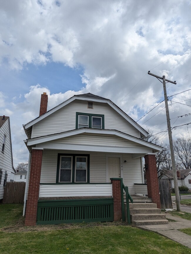 Building Photo - 190 Nashoba Ave