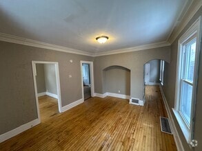 Building Photo - 2846-2848 N Holton St