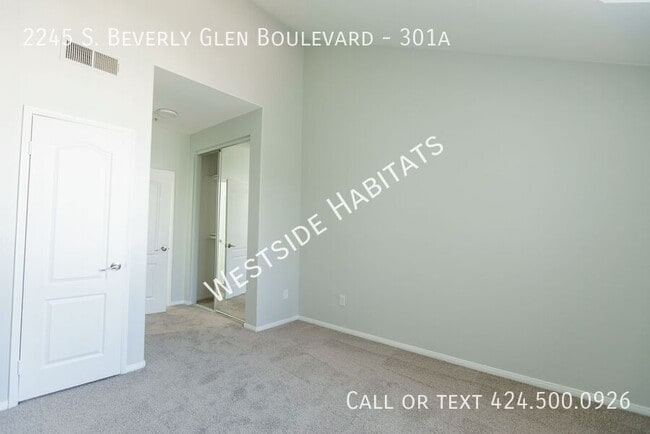 Building Photo - 2245 S Beverly Glen Blvd