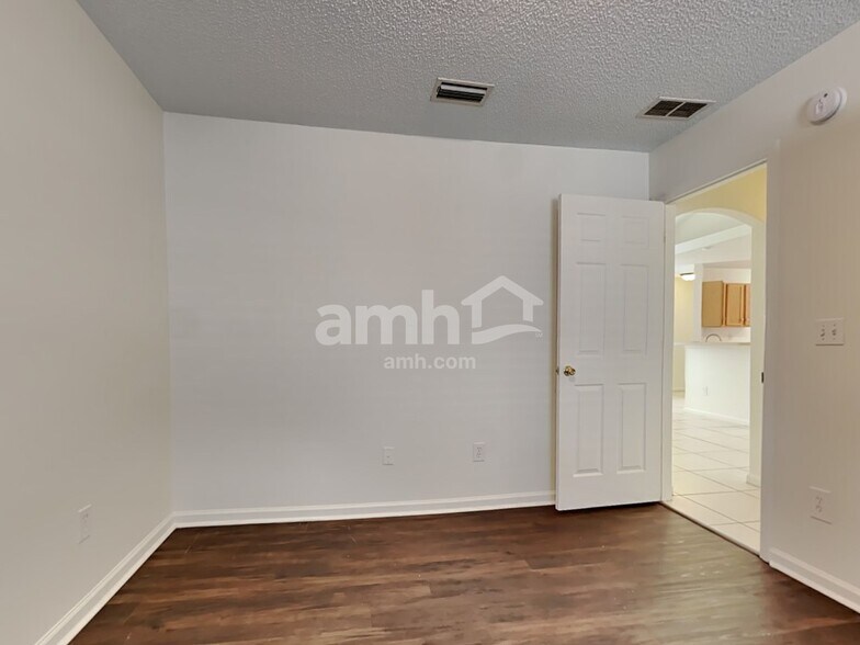 Building Photo - 4511 Loveland Pass Dr E