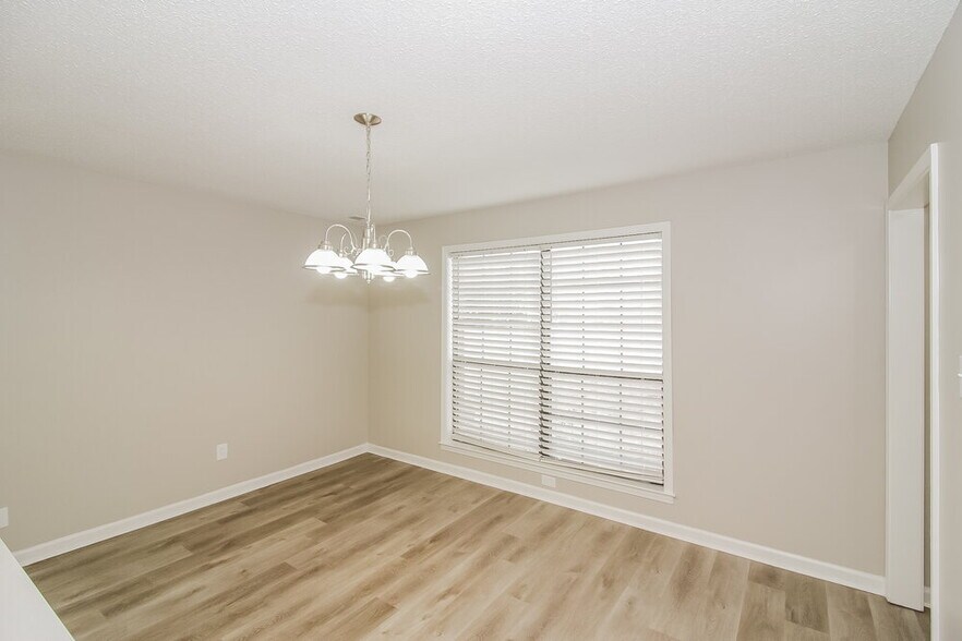 Building Photo - 6931 Hillshire Dr