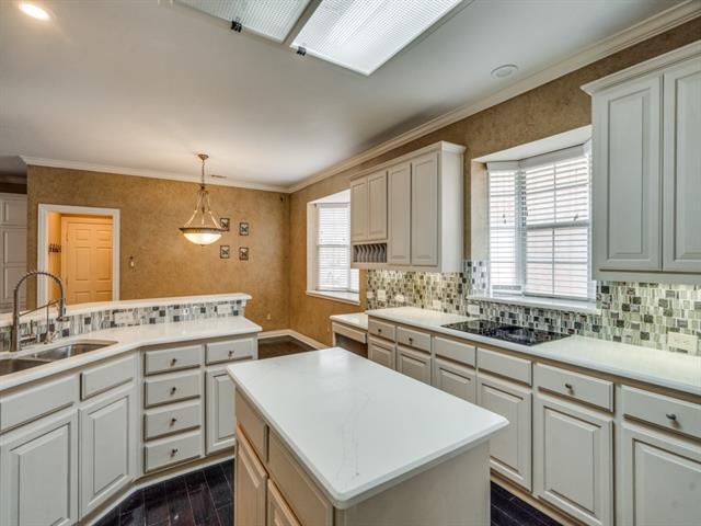 Building Photo - 5033 Hudson Dr