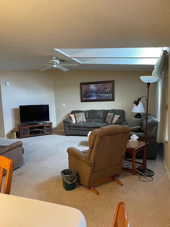 Building Photo - 11040 Mesquite Dr
