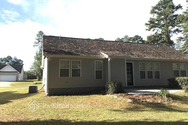 Building Photo - 45 Dawn Ave