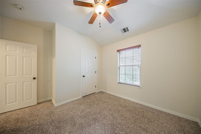 Building Photo - 1111 Heritage Park Dr