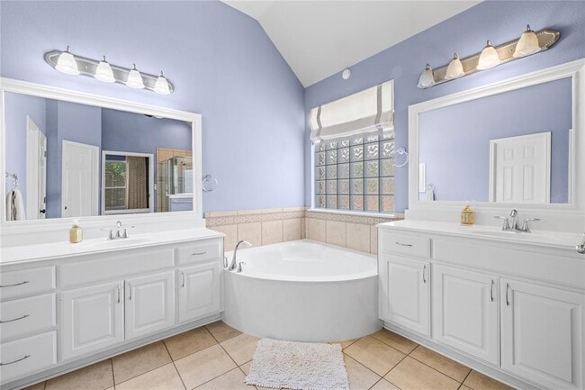 Building Photo - 814 Arrowhead Trail