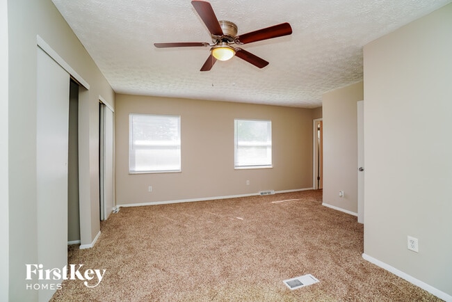 Building Photo - 5431 Maple Canyon Ave