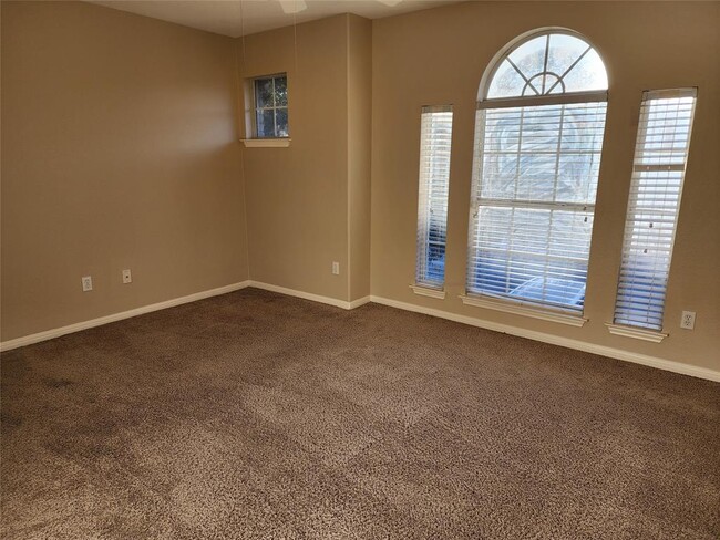 Building Photo - 3726 Harvey Penick Dr