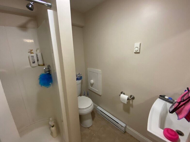 Building Photo - 895 Huntington Ave