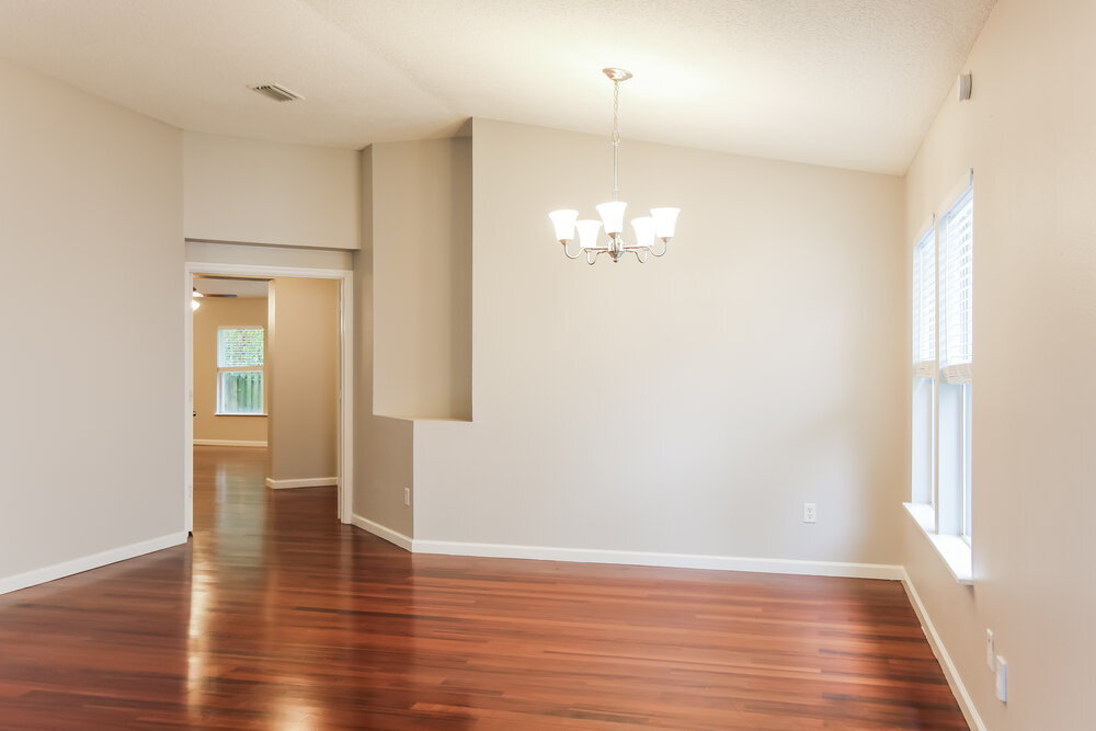 Building Photo - 1322 Dunns Lake Dr