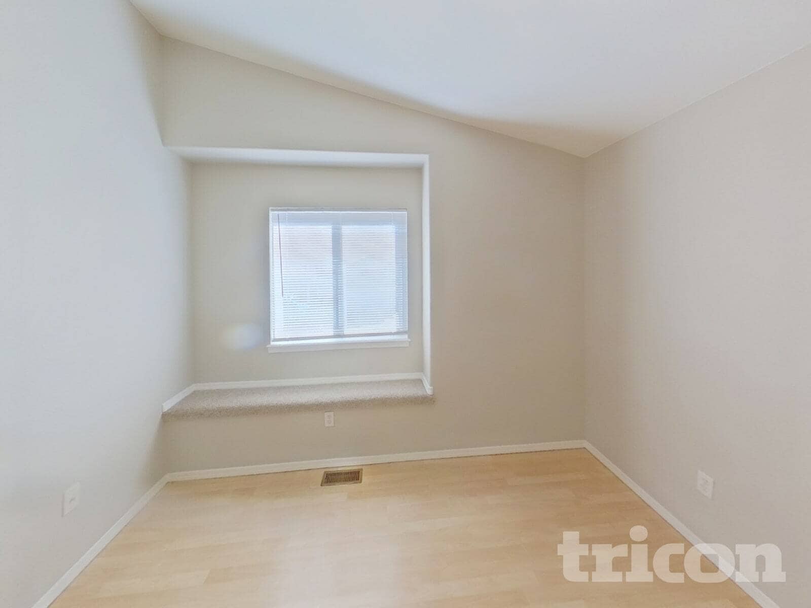 Building Photo - 6855 Fountain Vista Cir