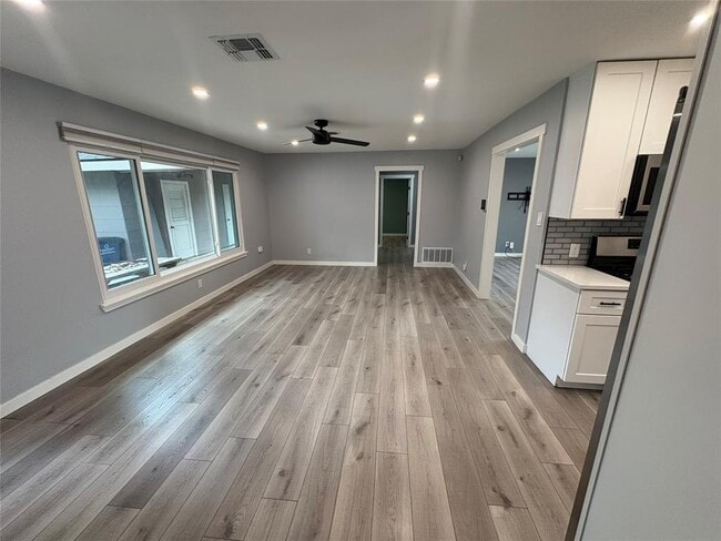 Building Photo - 6201 Belfast Dr