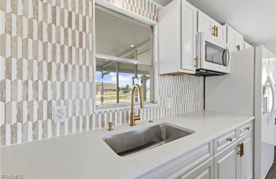 Building Photo - 13670 Dowitcher Dr