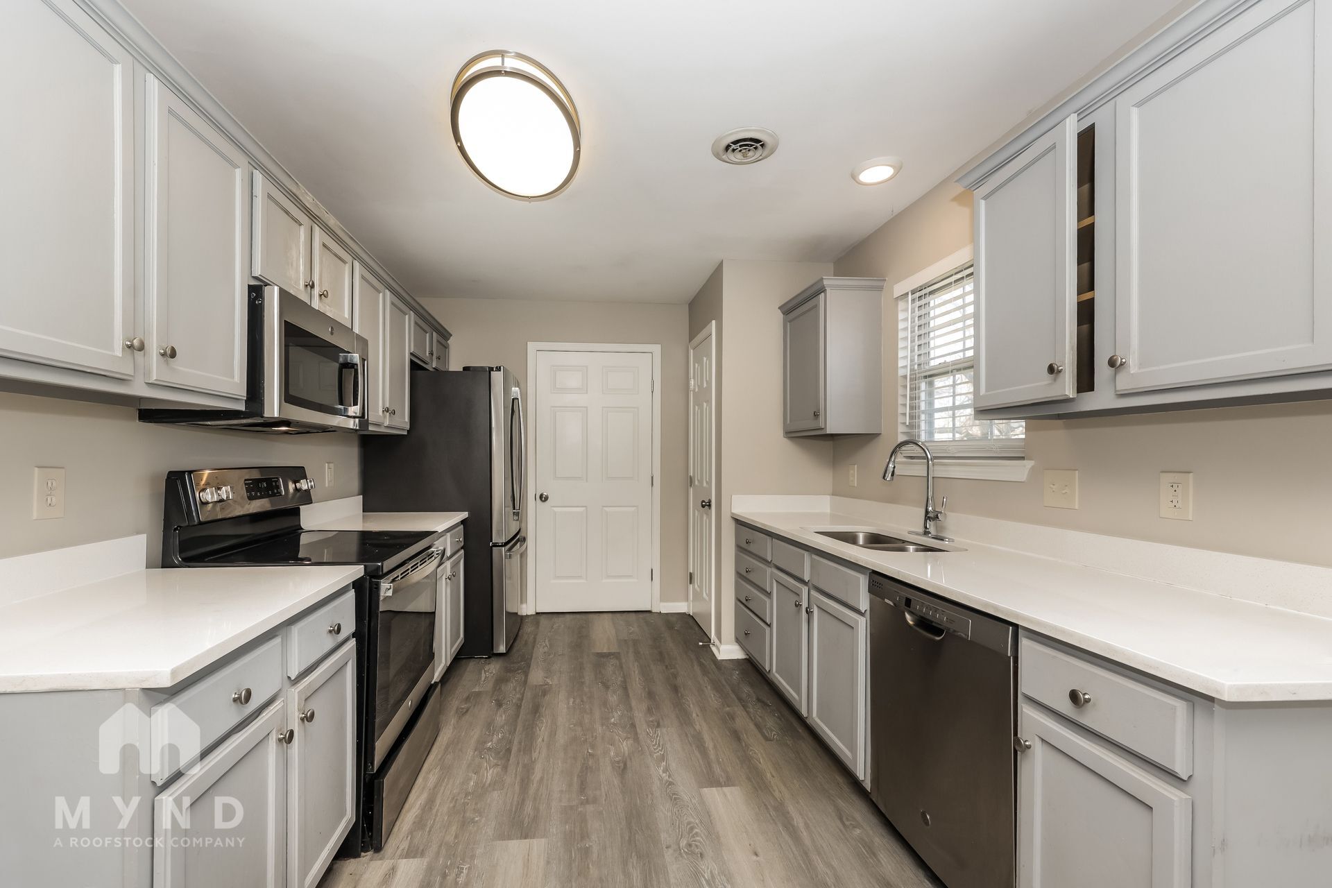 Building Photo - 2423 Lismore Dr