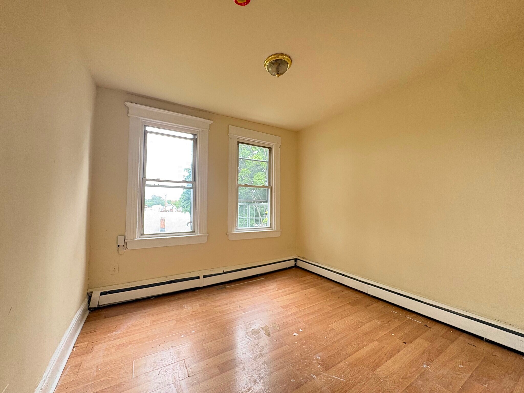 135 W 54th St 5 - 133 W 54th St