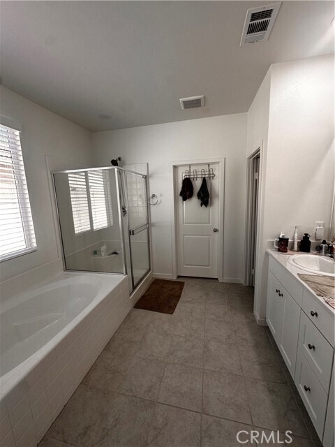 Building Photo - 11583 Kitetail Dr