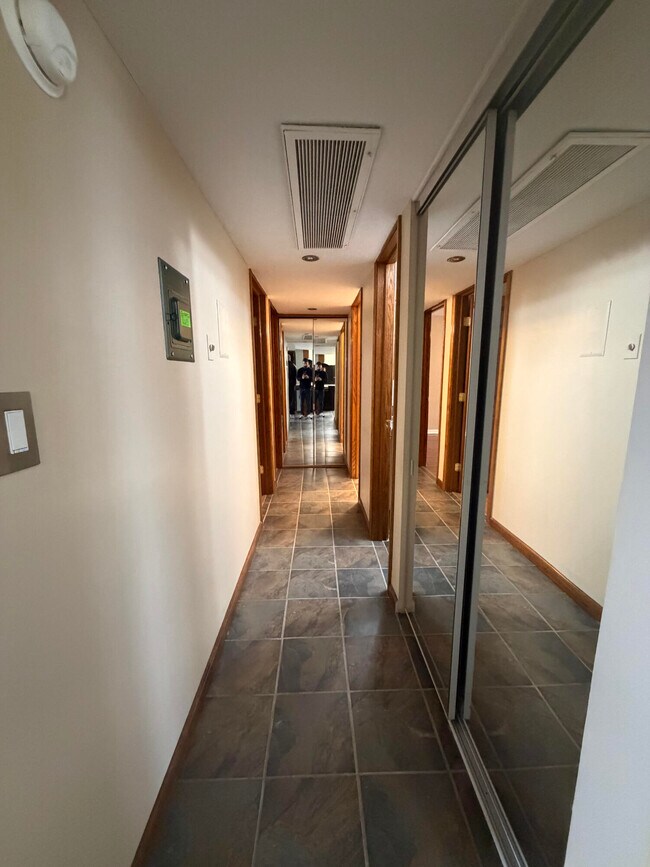 Building Photo - 3911 Fort St