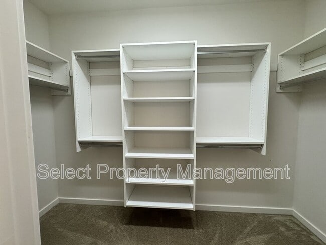 Building Photo - 1752 Woodlark Dr